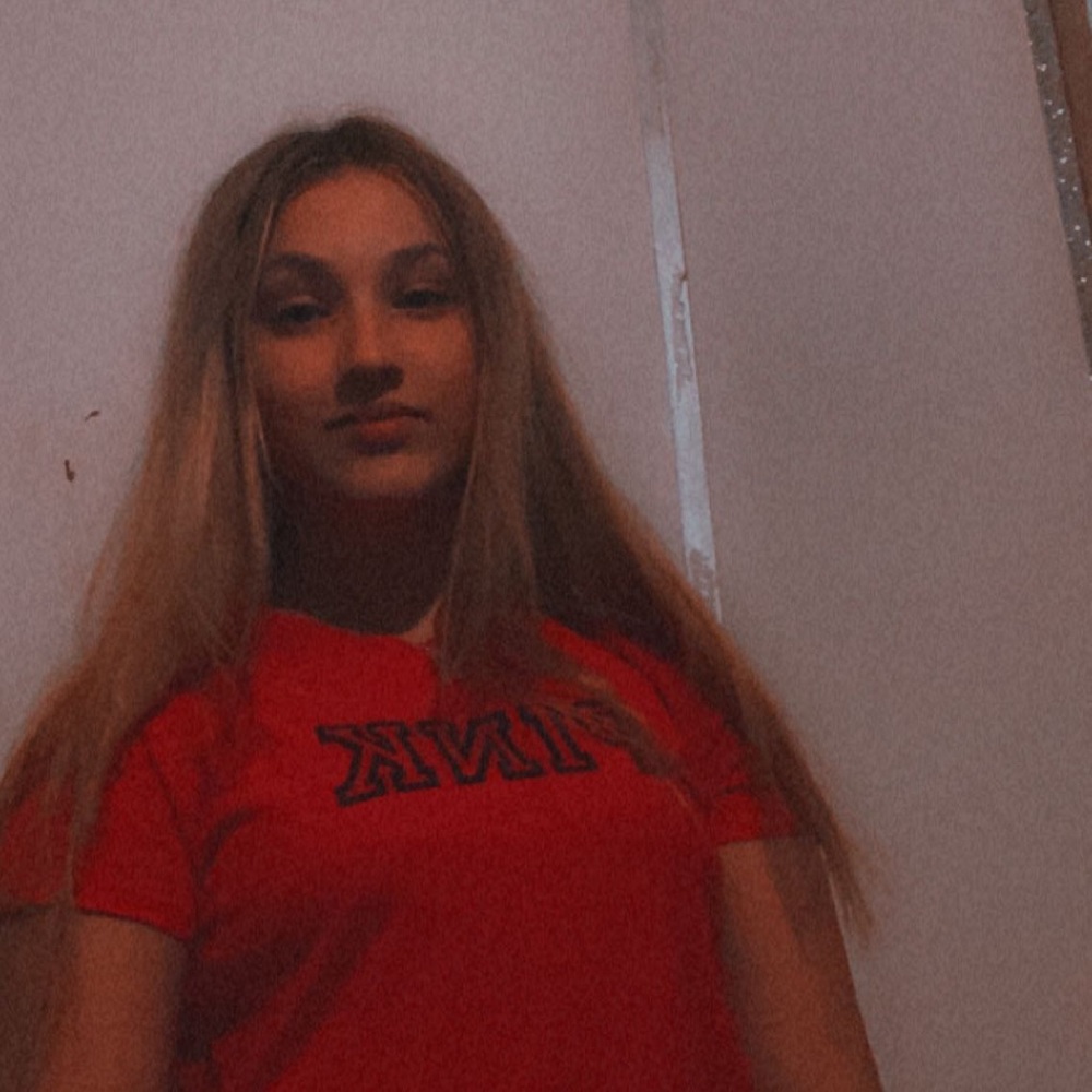 Red Pink shirt🔴
